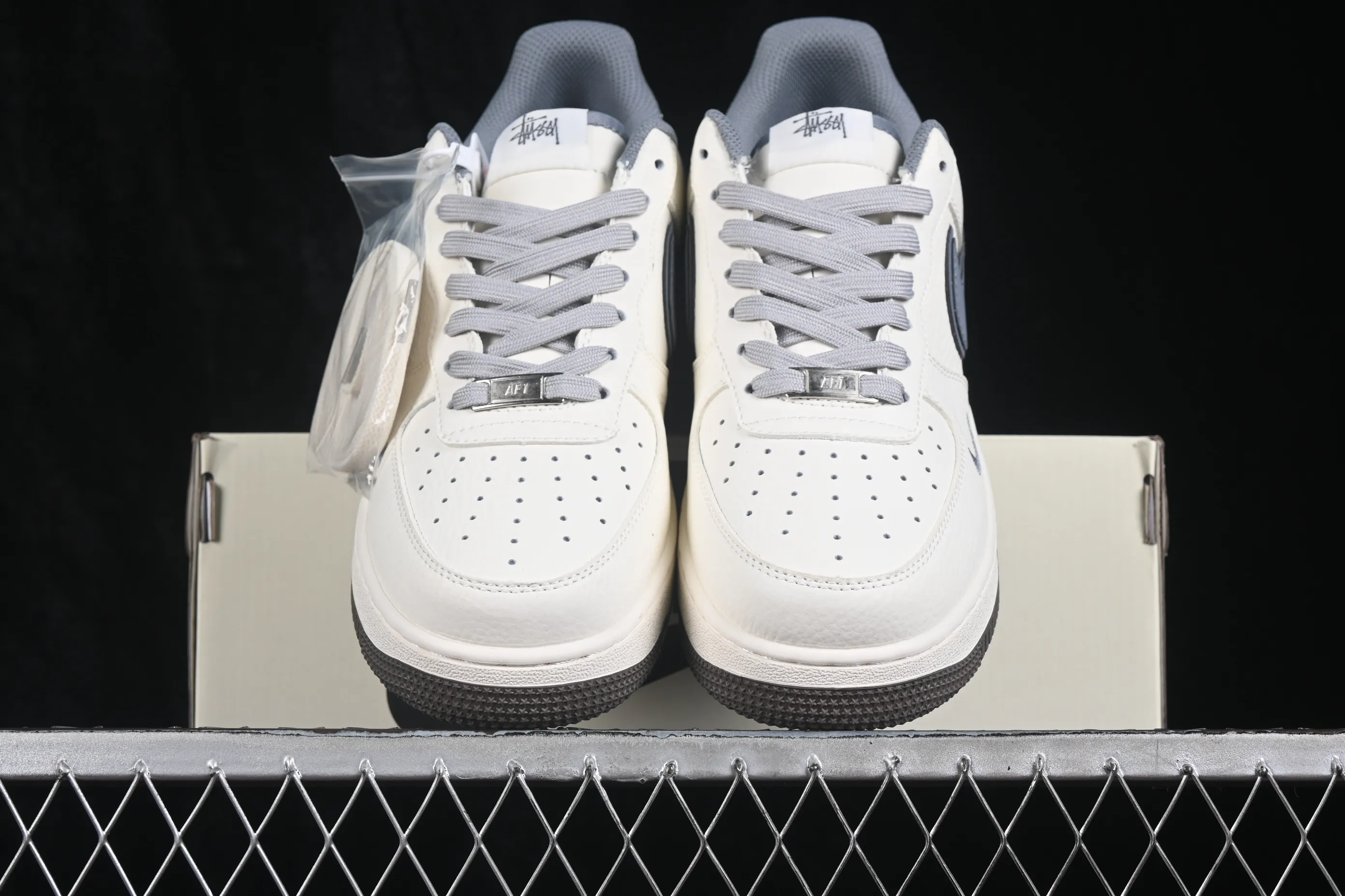 All categories Nk Air Force 1 Air Force series Nk Air Force 1 Low Air Force low-top Nike Air Force 1'07 Low joint model Air Force 1 low-top casual sneakers MM3399-827